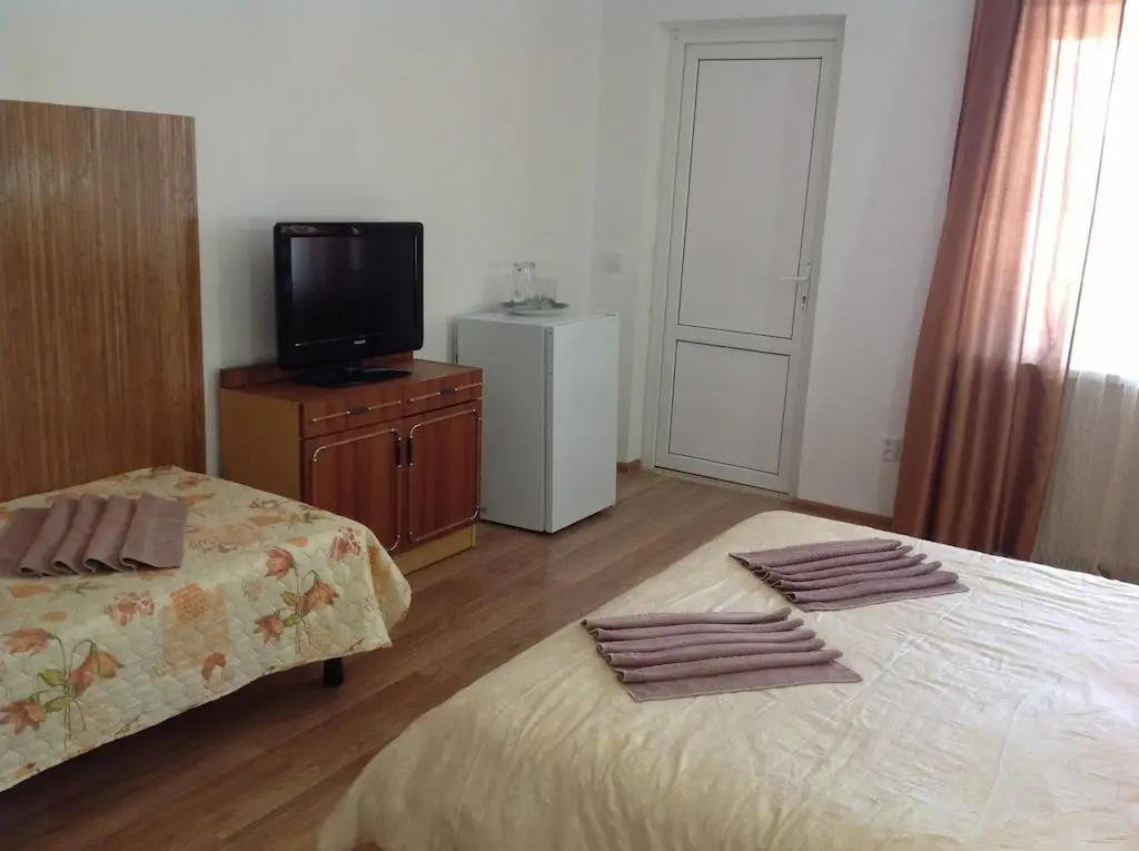 Береговое (Бахчисарайский район): Divo Hotel