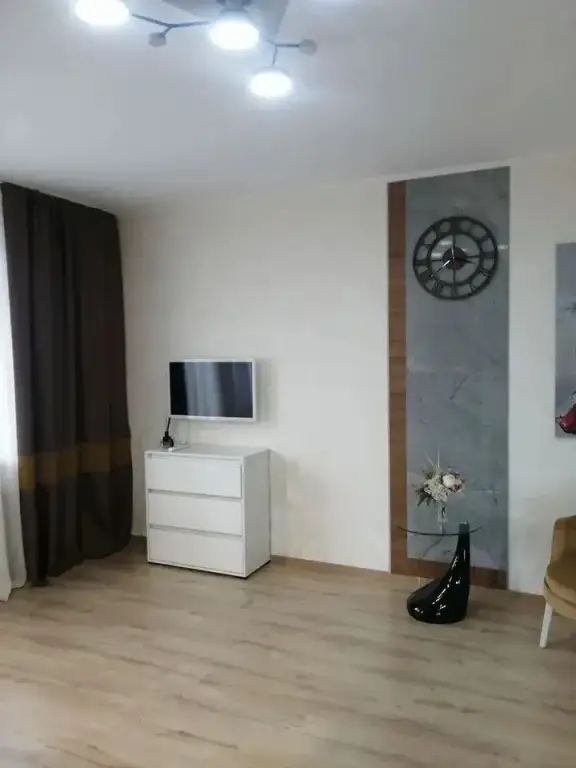 Кемерово: Квартира на Октябрьском Проспекте 61Б