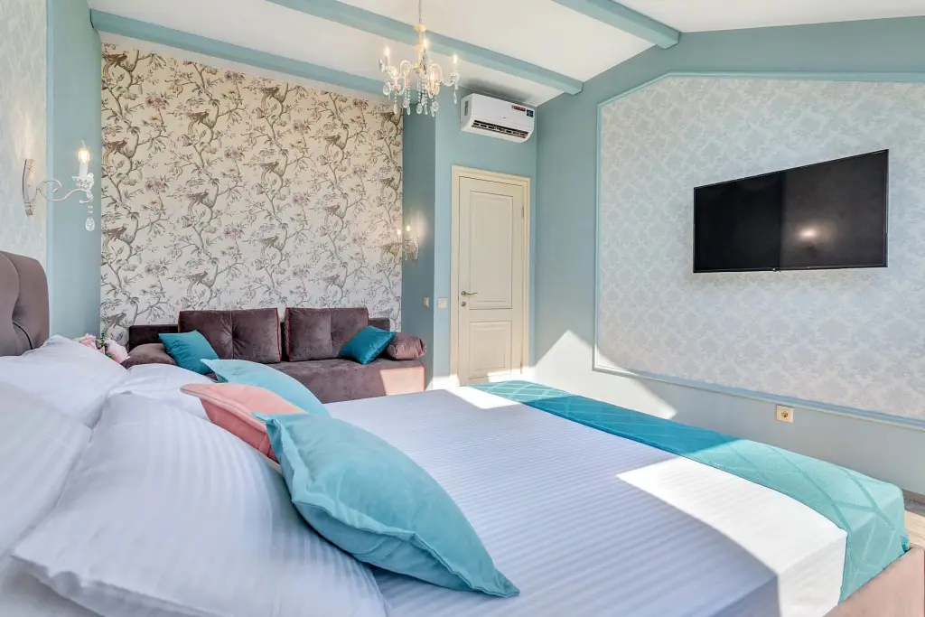 Геленджик: Апартаменты делюкс с видом на море Sea Breeze & SPA