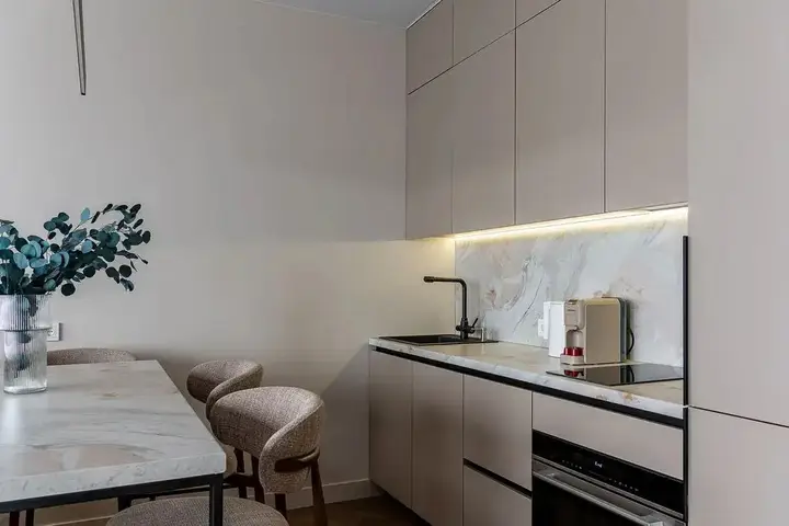 Владивосток: Апартаменты More Suite с Потрясающим Видом на Залив в 5 Минутах от Центра Города