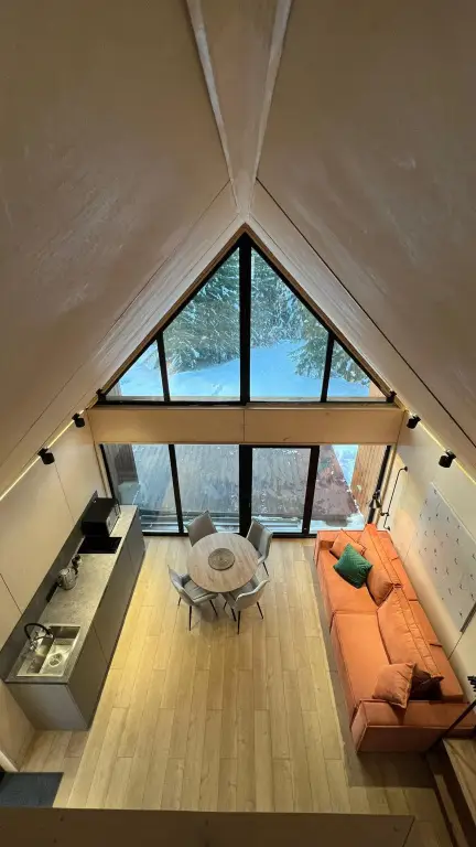 Шерегеш: Частный дом  в Шерегеше Lapki House