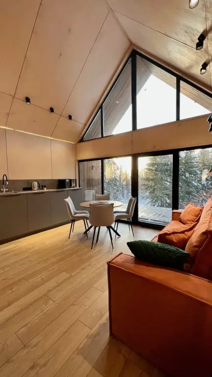 Шерегеш: Частный дом  в Шерегеше Lapki House