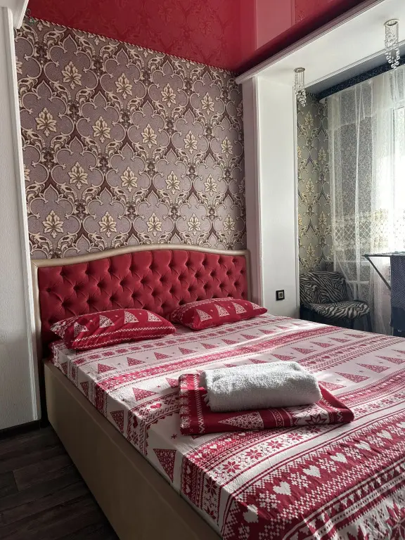 Новый Уренгой: Квартира в Микрорайоне Дружба 1/2