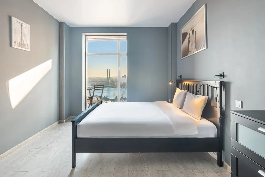 Владивосток: Апартаменты Люкс Ponte D'Oro с видом на бухту и мосты by Panorama Suites Group