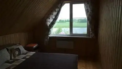 Углич: Hunter Village