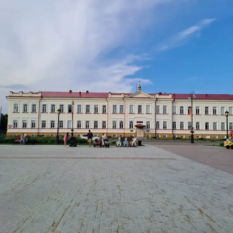 Тобольск: Квартира Уютная с Видом на Иртыш в Самом Сердце Исторического Центра