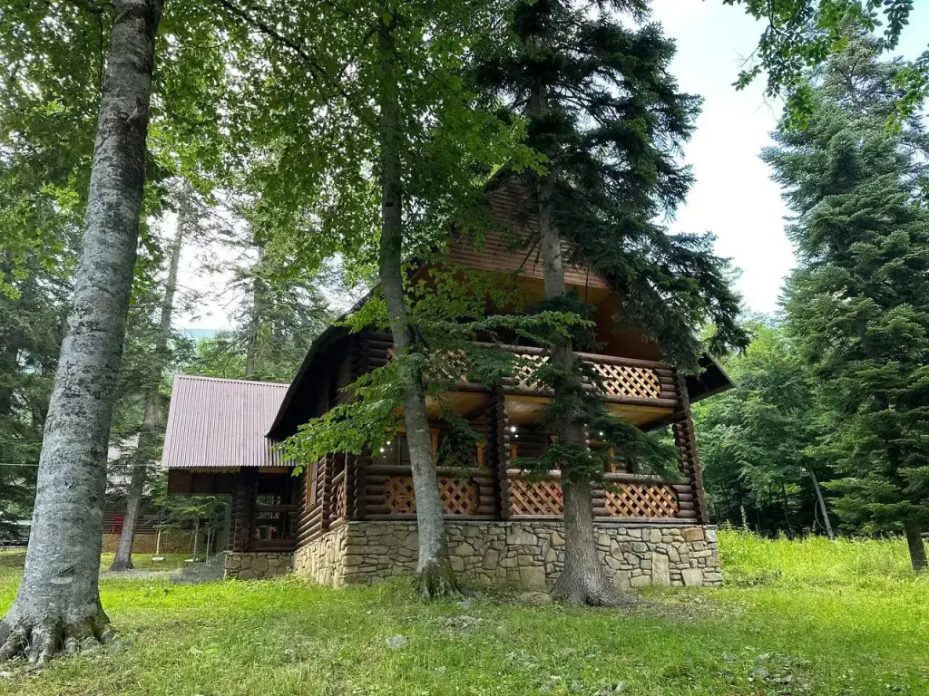 Архыз: База отдыха Форест Архыз