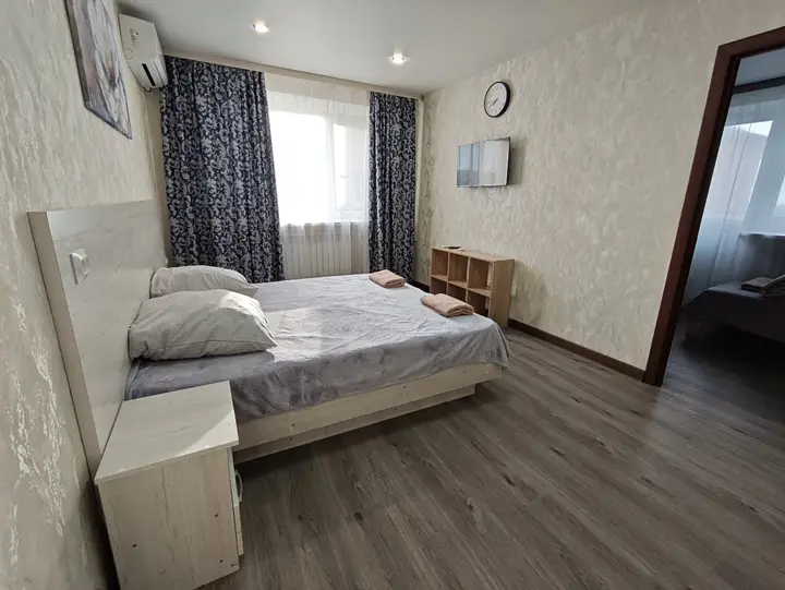 Новошахтинск: Квартира На Парковой 44