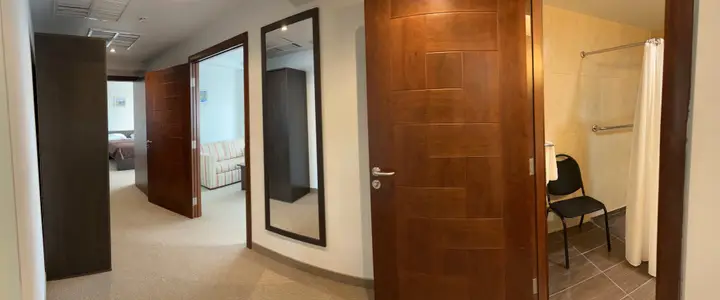 Русский: Hotel Paris Gostinichnogo Kompleksa Dvfu