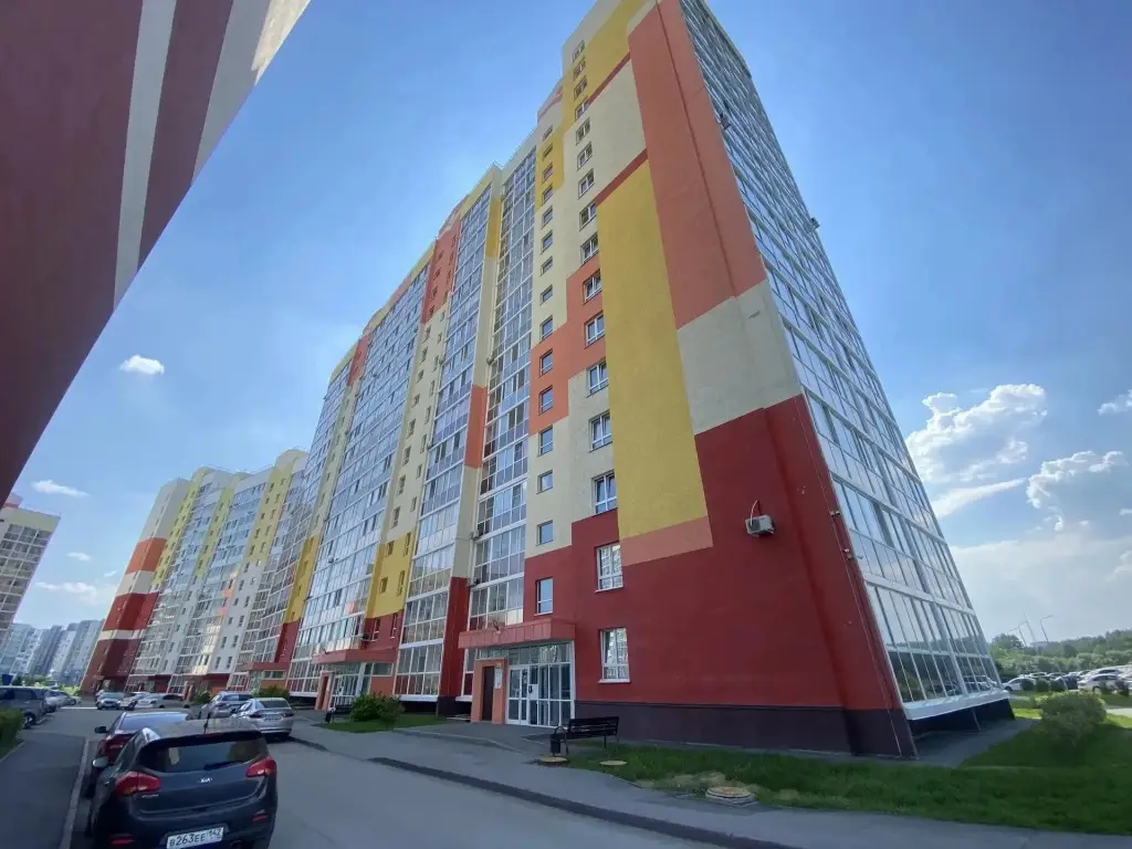Кемерово: Апартаменты Сибирь House в новом доме рядом с теннисным кортом
