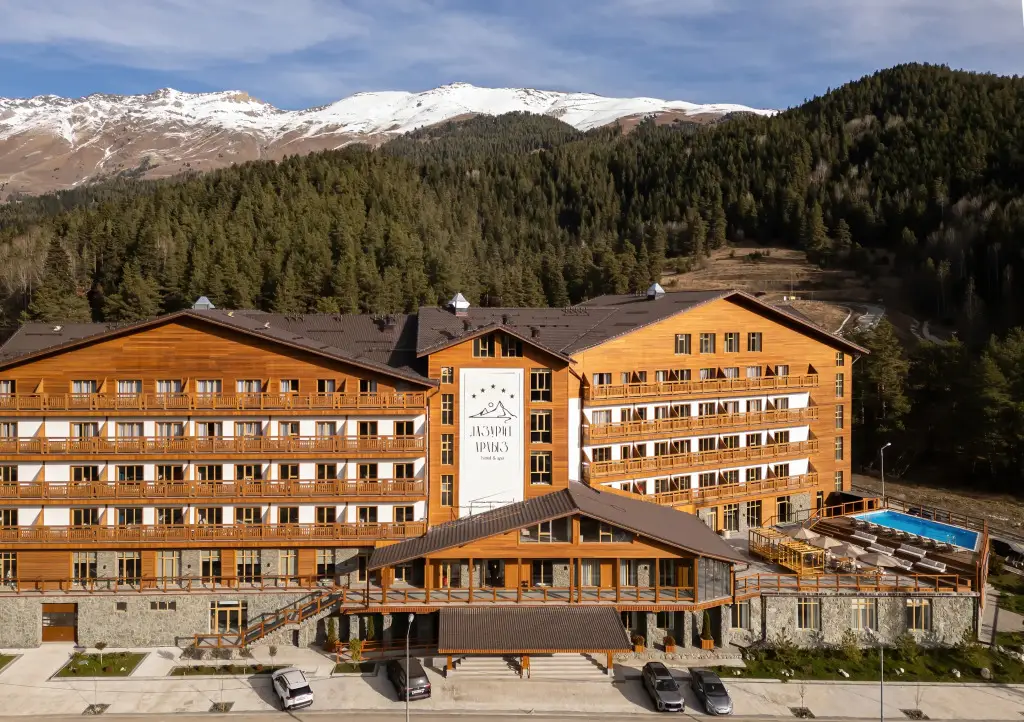 Архыз: Отель Лазурит Архыз Hotel & SPA 5*
