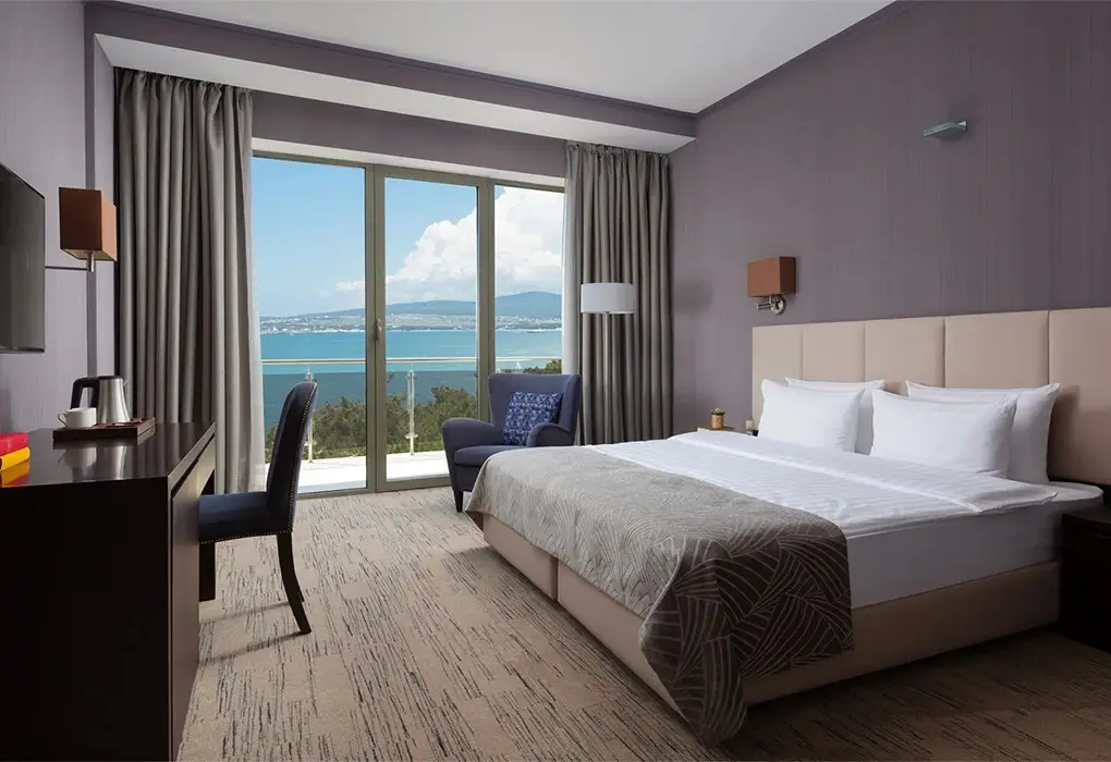 Геленджик: "Приморье" Grand Resort Hotel