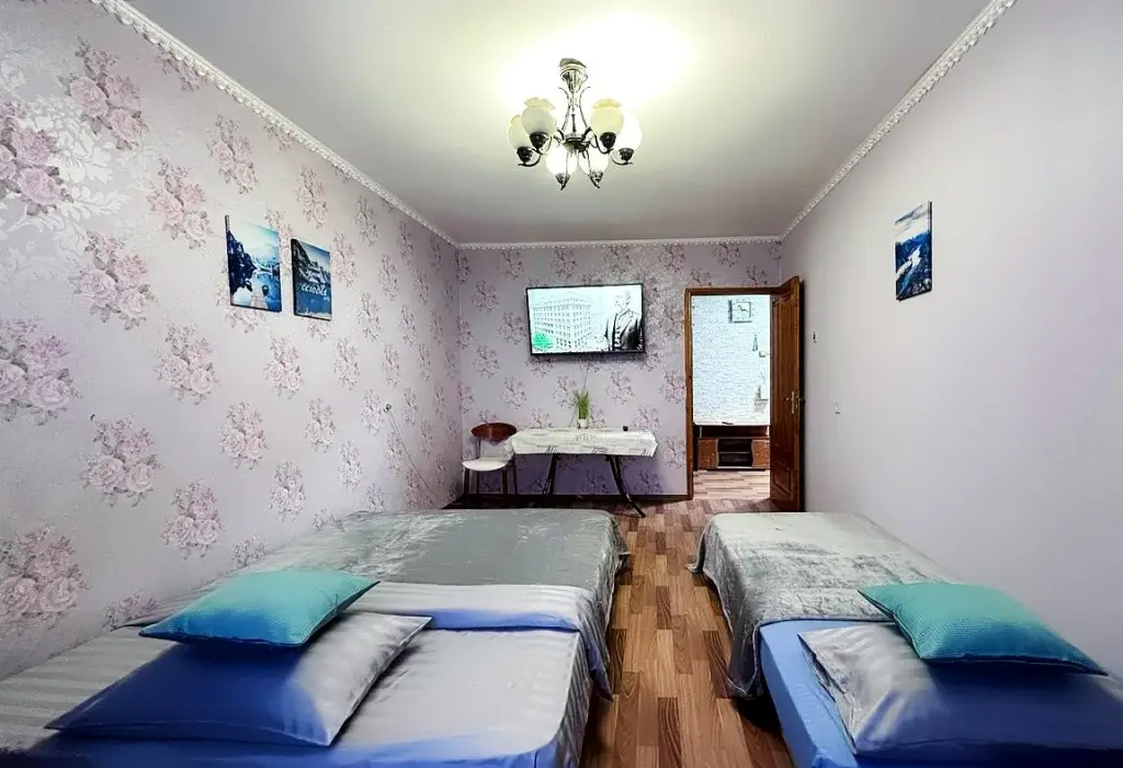 Новый Уренгой: Квартира Дом 89 2комн в Мирном 2/4