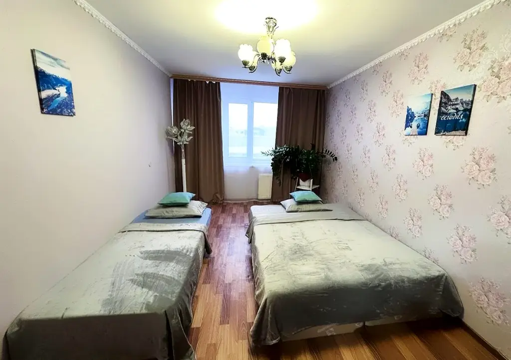Новый Уренгой: Квартира Дом 89 2комн в Мирном 2/4