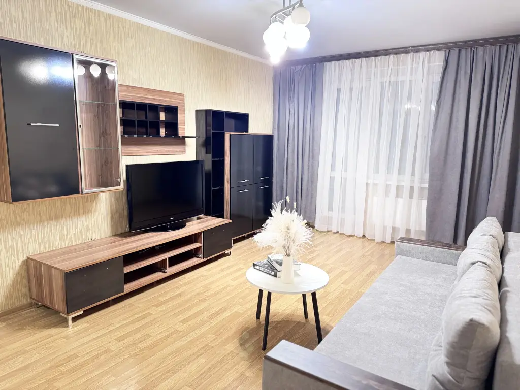 Кемерово: Квартира Уютная квартира с тремя раздельными спальнями