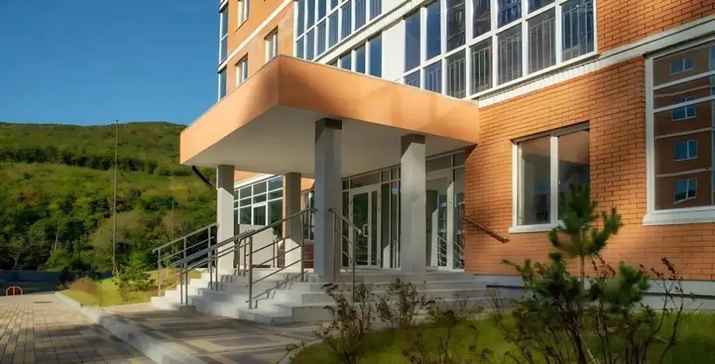 Апартаменты на улице Адмирала Горшкова, д. 52 корпус 2 — фото 1