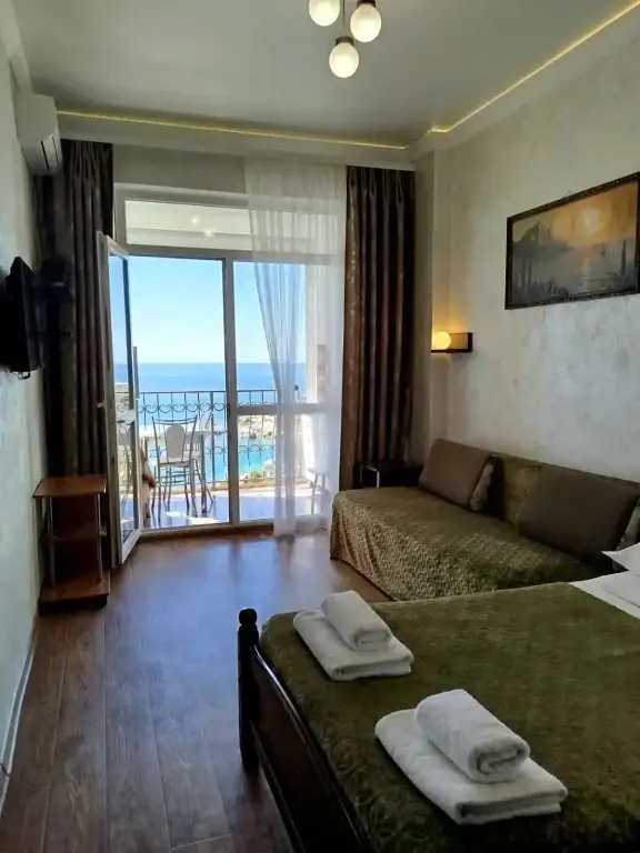 Севастополь: Квартира возле пляжа бухта Ласпи, 24