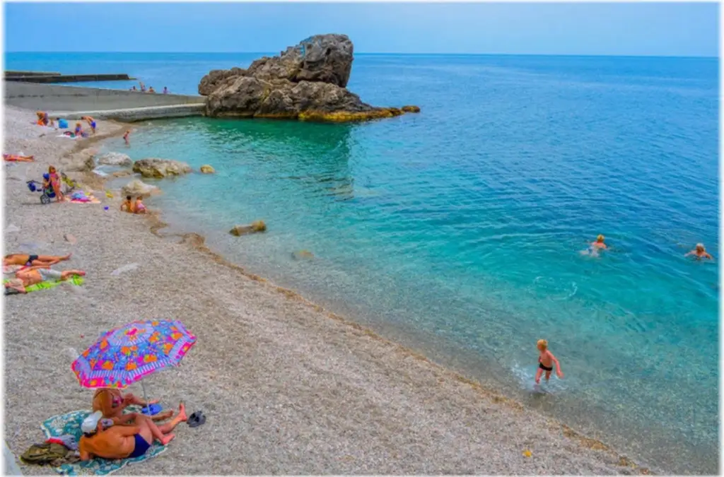 Алупка: Апартаменты Студия с видом на море