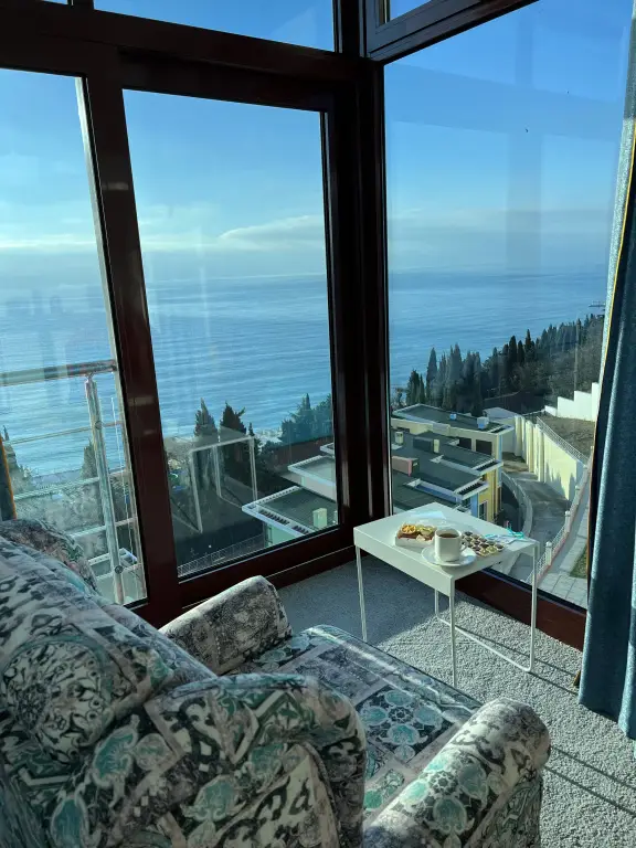 Алушта: Апартаменты 70кв.м в Алуште с шикарным видом на море