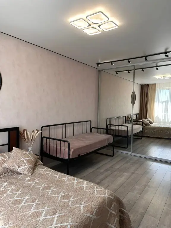 Симферополь: Квартира на улице Крымской весны 4к1Б