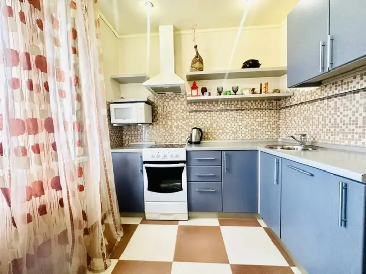 Ноябрьск: Квартира Ленина 50