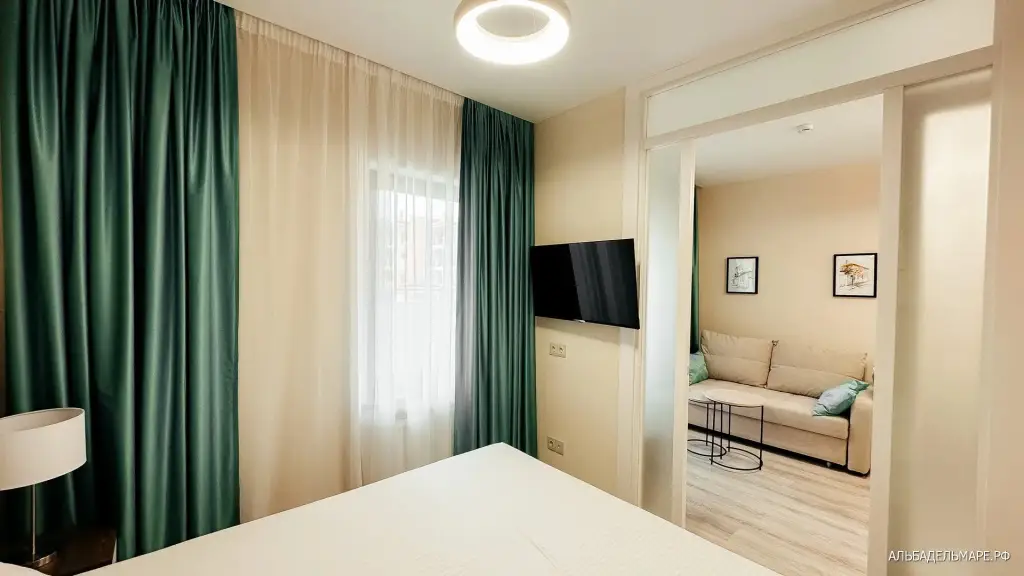Заозерное: Апартаменты ЖК Альба дель Маре Junior suite Двухкомнатный номер