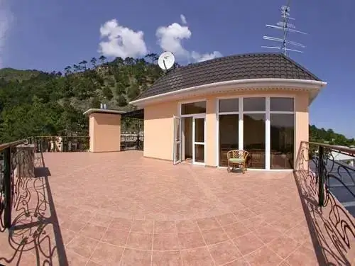 Восход: Villa Maria