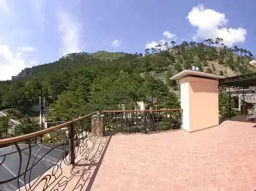 Восход: Villa Maria