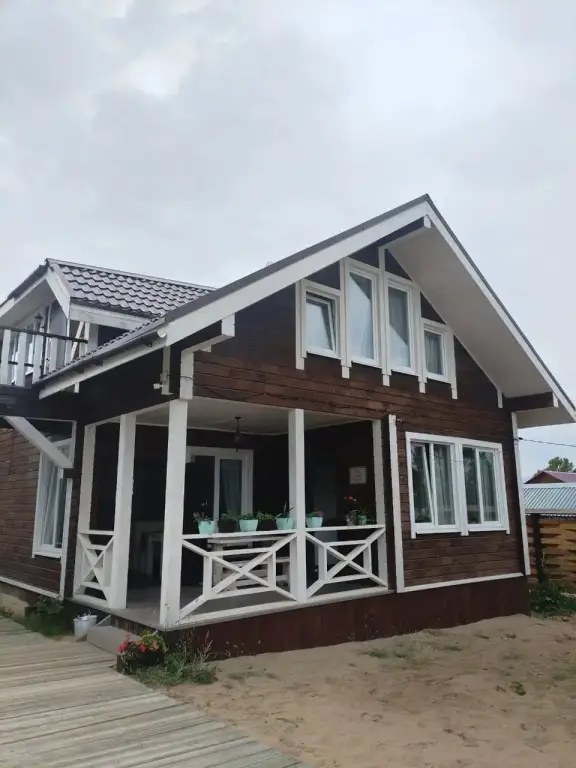 Хижир: Baikal Family House (Байкал Фэмили Хаус)