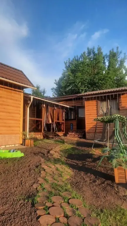 Горно-Алтайск: Частный дом с бассейном и беседкой