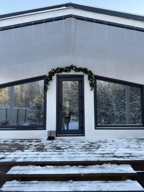 Тюмень: Частный дом в лесу