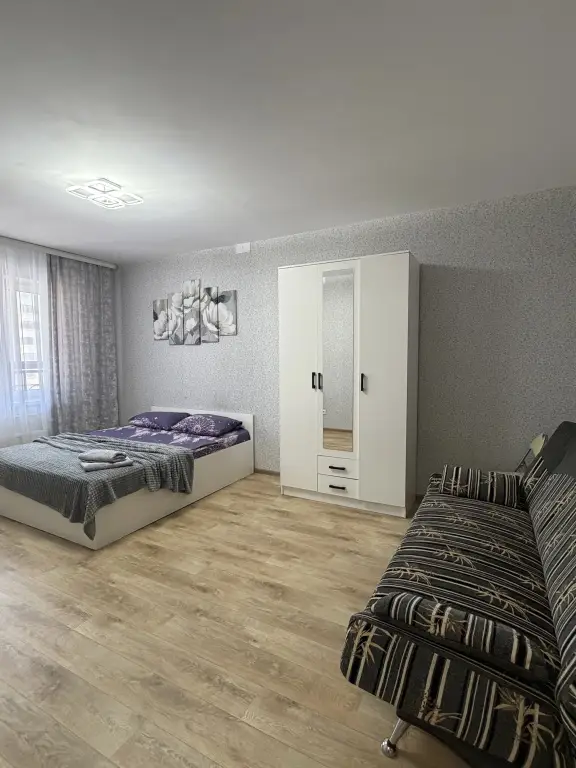Омск: Квартира Sweet house в новом районе Амур 2