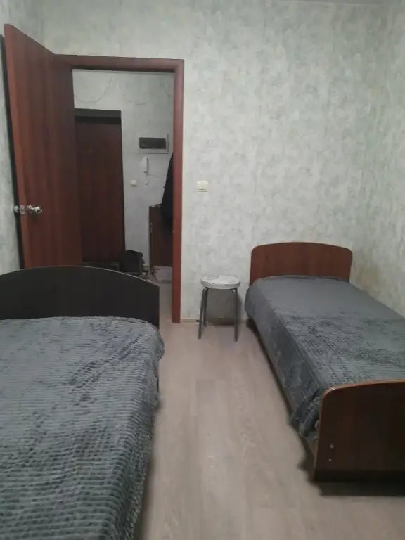 Новомосковск: Квартира Пять отдельных спальных мест