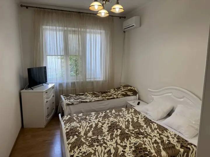Геленджик: Апартаменты 575 Этаж 130 м² с террасой и 3 спальнями – Центр, пляж рядом