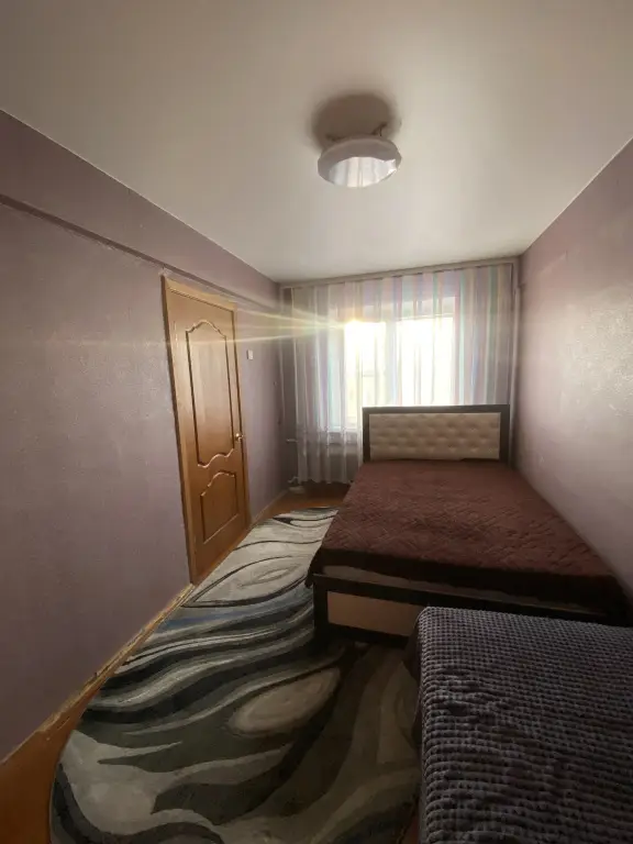 Новомосковск: Квартира с пятью раздельными местами