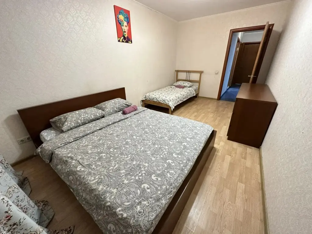 Квартира трехкомнатная на Лунной 5 — фото 1