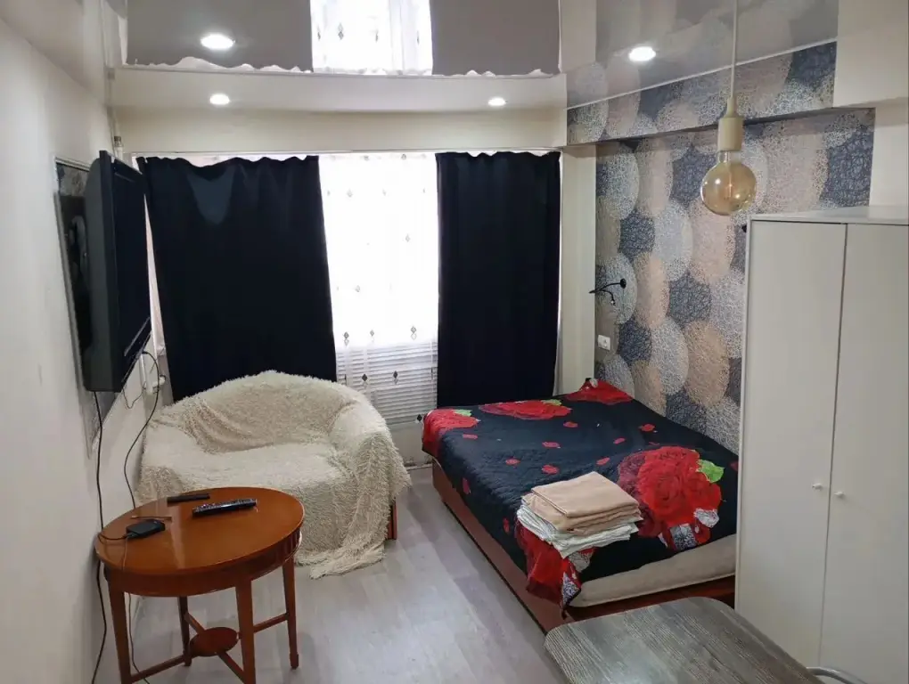 Петропавловск-Камчатский: Квартира Экономный Вариант на Бохняка 16