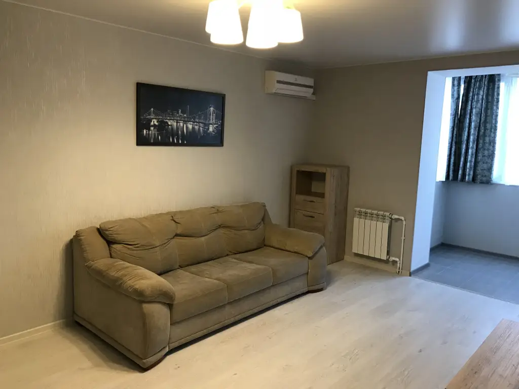 Евпатория: 2 Komn Kvartira Tsentr Yevpatoriya Flat