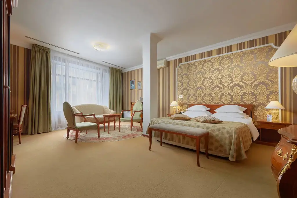 Воронеж: Inn Dvorik