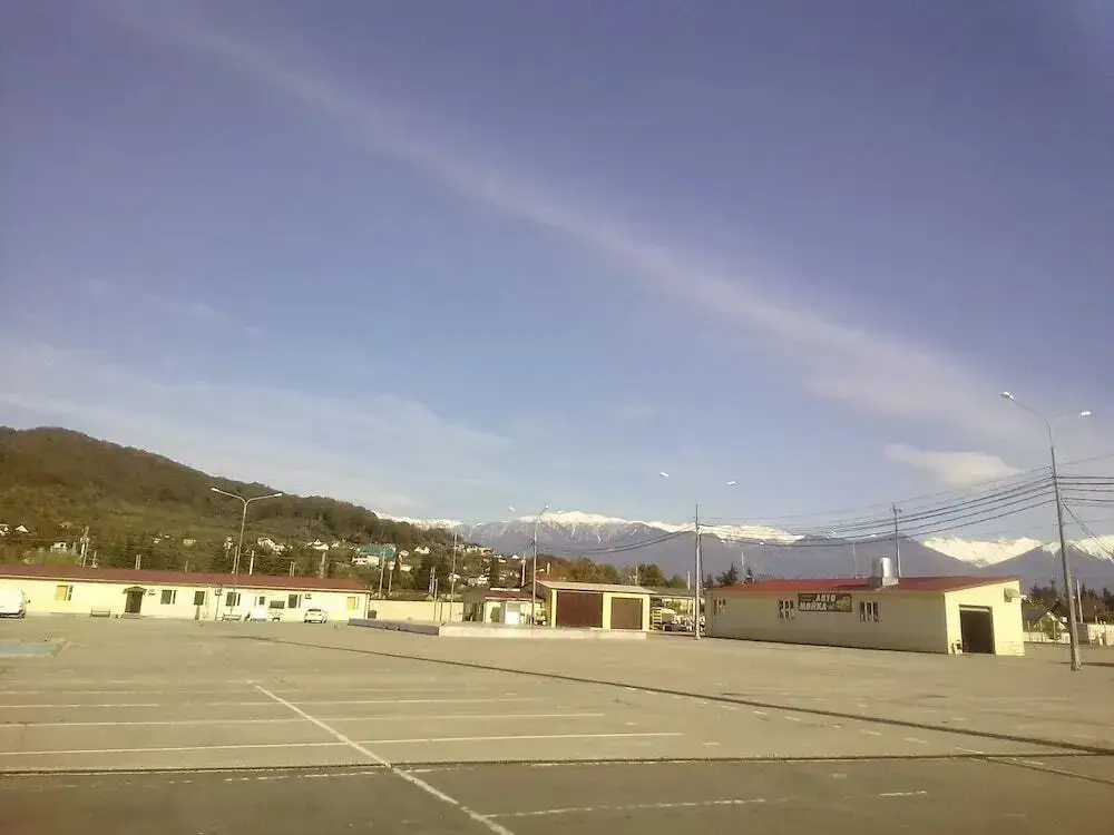 Адлер: Hostel Yuzhny Krai