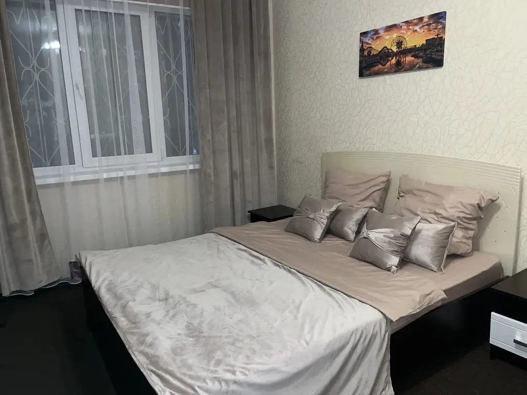 Орск: Меблированные комнаты DeLuxe