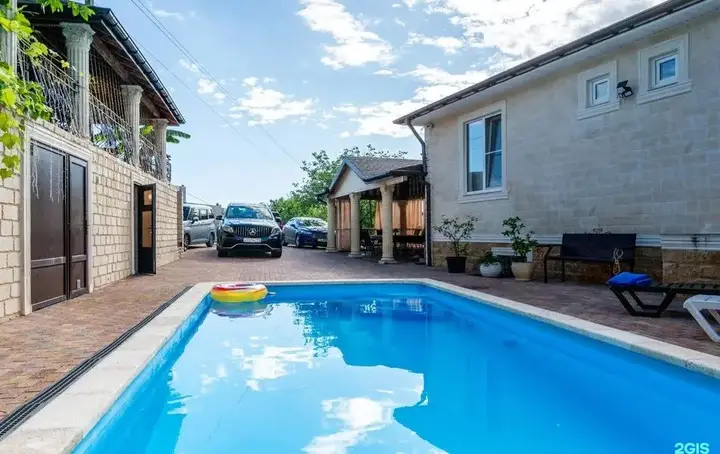 Сочи: Вилла Morskoy Resort с бассейном и сауной в центре Сочи