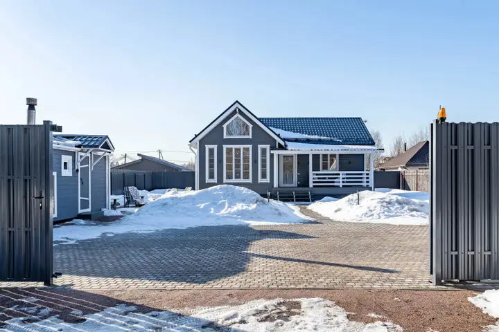 Санкт-Петербург: Частный дом Letto House Volna