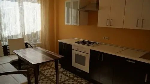 Сочи: Моника