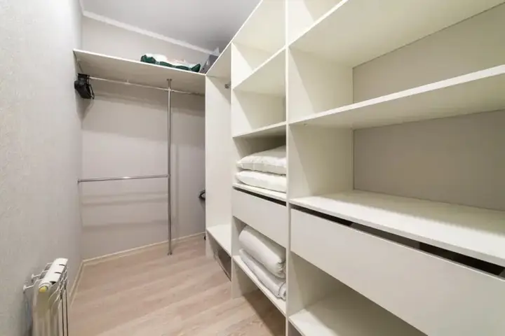 Сочи: Real Apartments (Риал Апартментс) на улице Депутатская 10