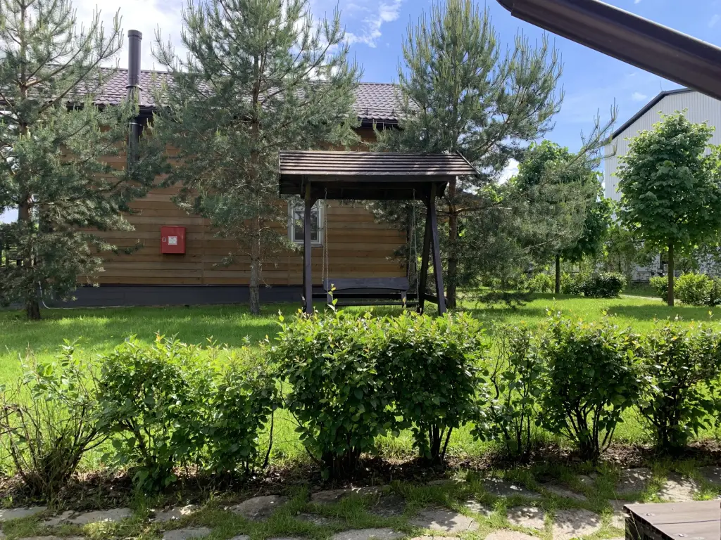 Степаньково: Вилла целиком Скандинавский Дом в гостевом комплексе Holiday Three