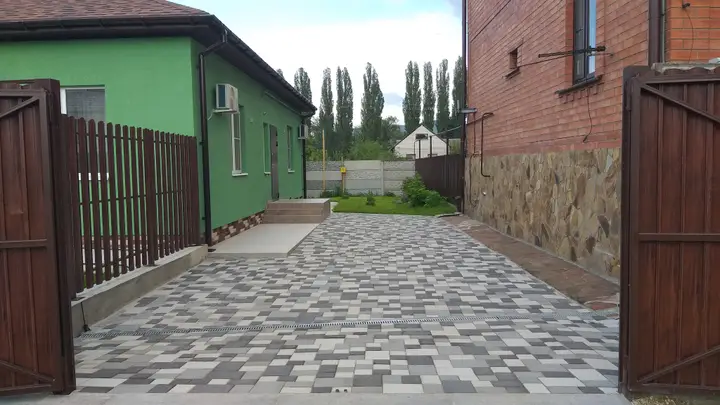Кисловодск: Частный дом Можжевеловый дворик