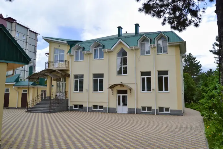 Кисловодск: Отель Парковая Усадьба