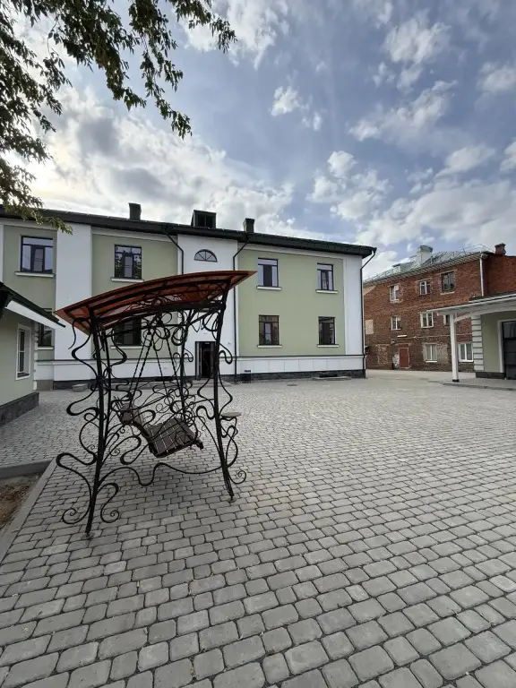 carousel image 1