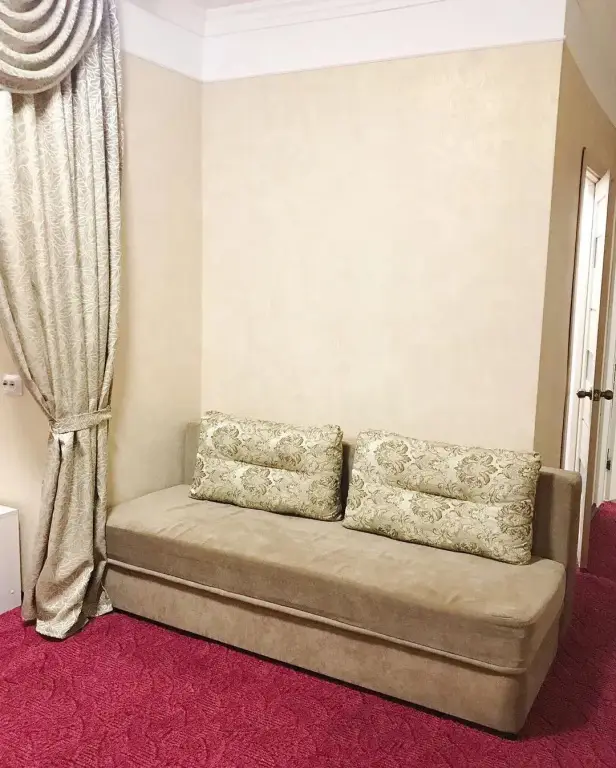 Аршан: Отель Корона